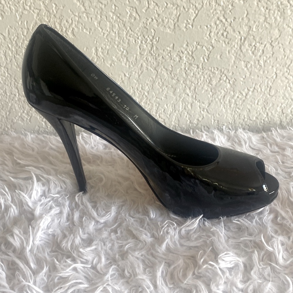 🆕 STUART WEITZMAN BLACK PATENT LEATHER PEEP TOE PUMP